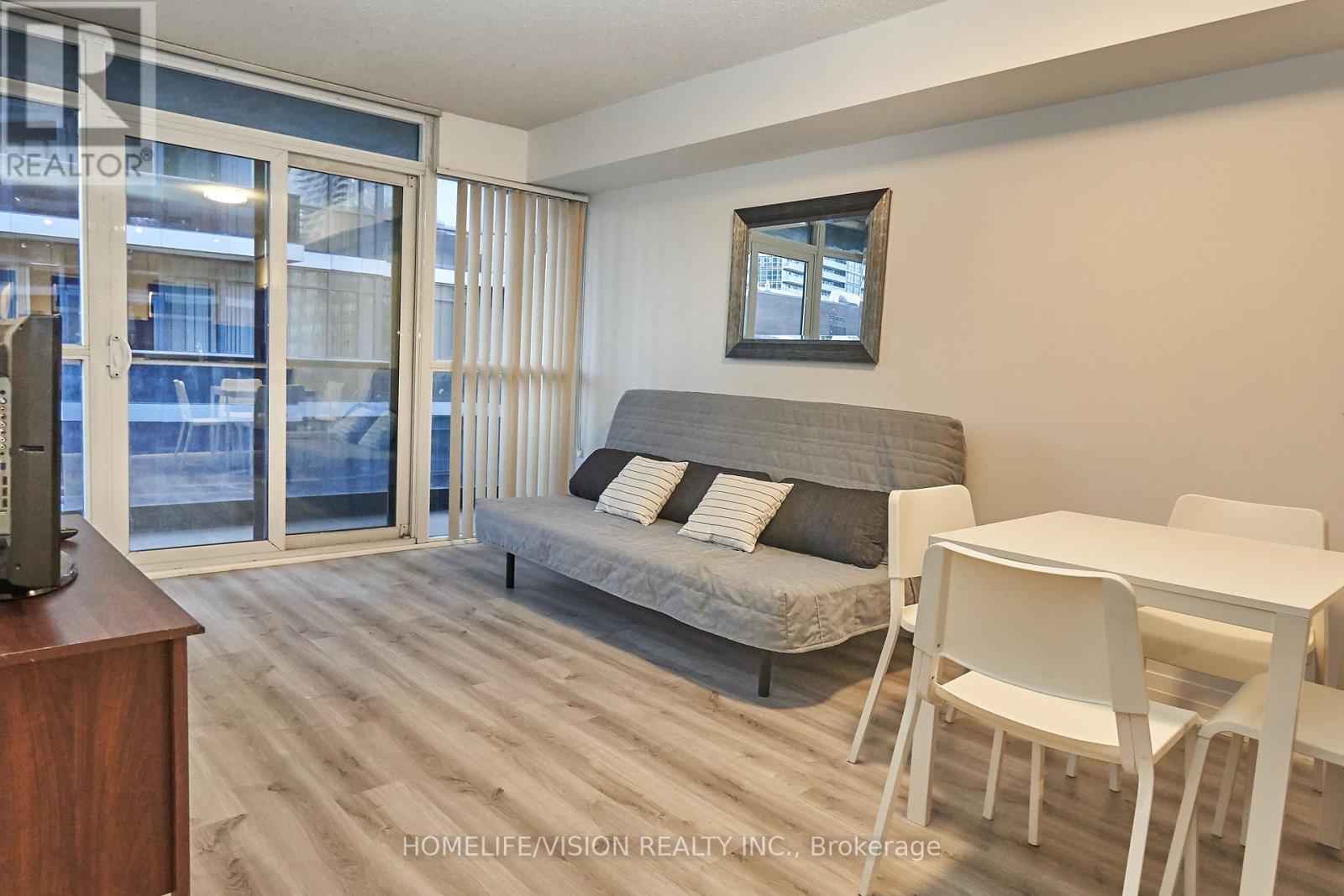 1906 - 25 Carlton Street, Toronto, Ontario M5B 1L4 - Photo 3 - C13569628