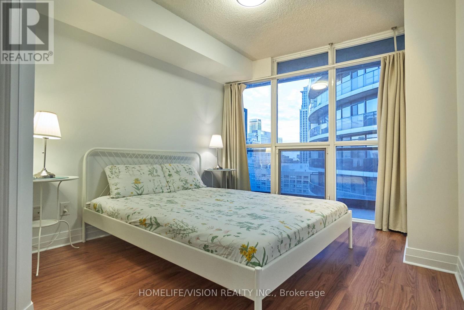 1906 - 25 Carlton Street, Toronto, Ontario M5B 1L4 - Photo 5 - C13569628