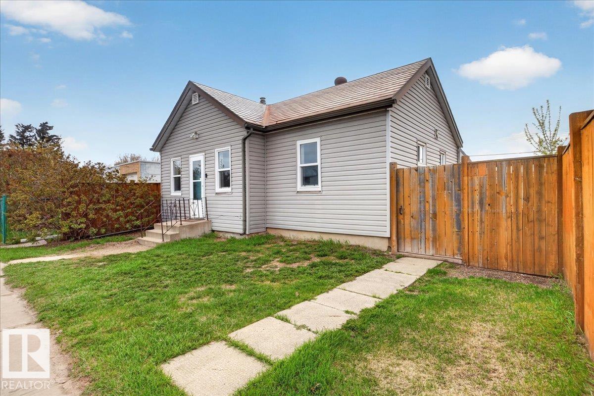 709 1 ST, Thorhild, Alberta