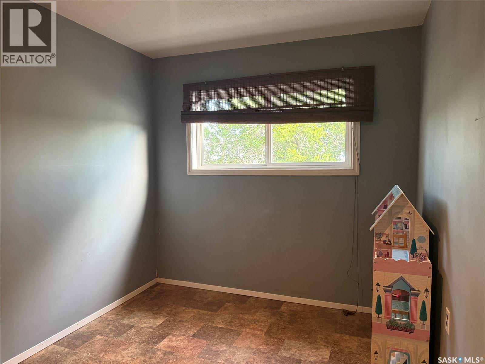 25 Home Street W, Moose Jaw, Saskatchewan  S6H 4X2 - Photo 30 - SK042632