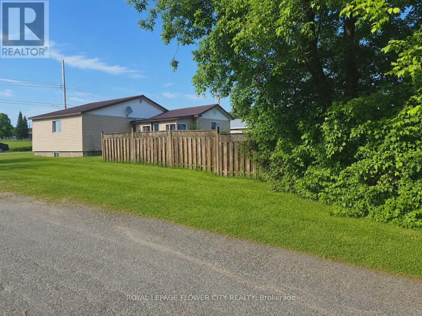 14 St Thomas Street E, Markstay-Warren, Ontario  P0H 2N0 - Photo 11 - X13569580