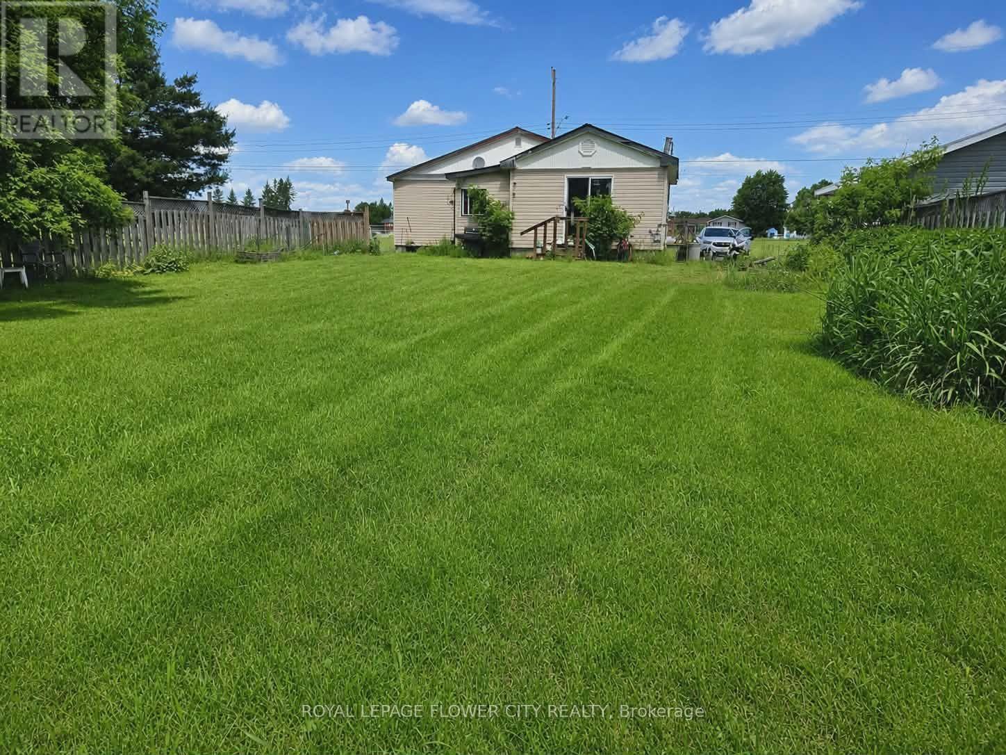14 St Thomas Street E, Markstay-Warren, Ontario  P0H 2N0 - Photo 2 - X13569580
