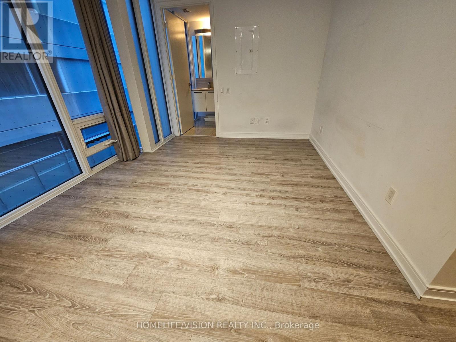 301 - 28 Wellesley Street E, Toronto, Ontario M4Y 1T1 - Photo 10 - C13521912