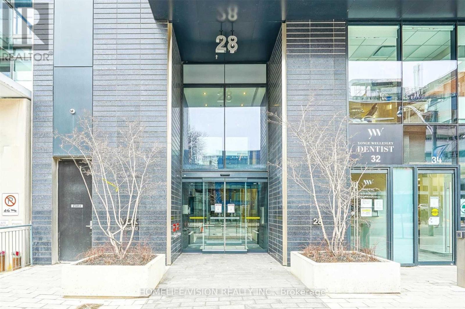301 - 28 Wellesley Street E, Toronto, Ontario M4Y 1T1 - Photo 3 - C13521912
