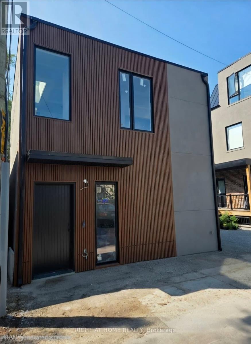 Ls - 55 Camberwell Road, Toronto, Ontario  M6C 3E7 - Photo 2 - C13564470