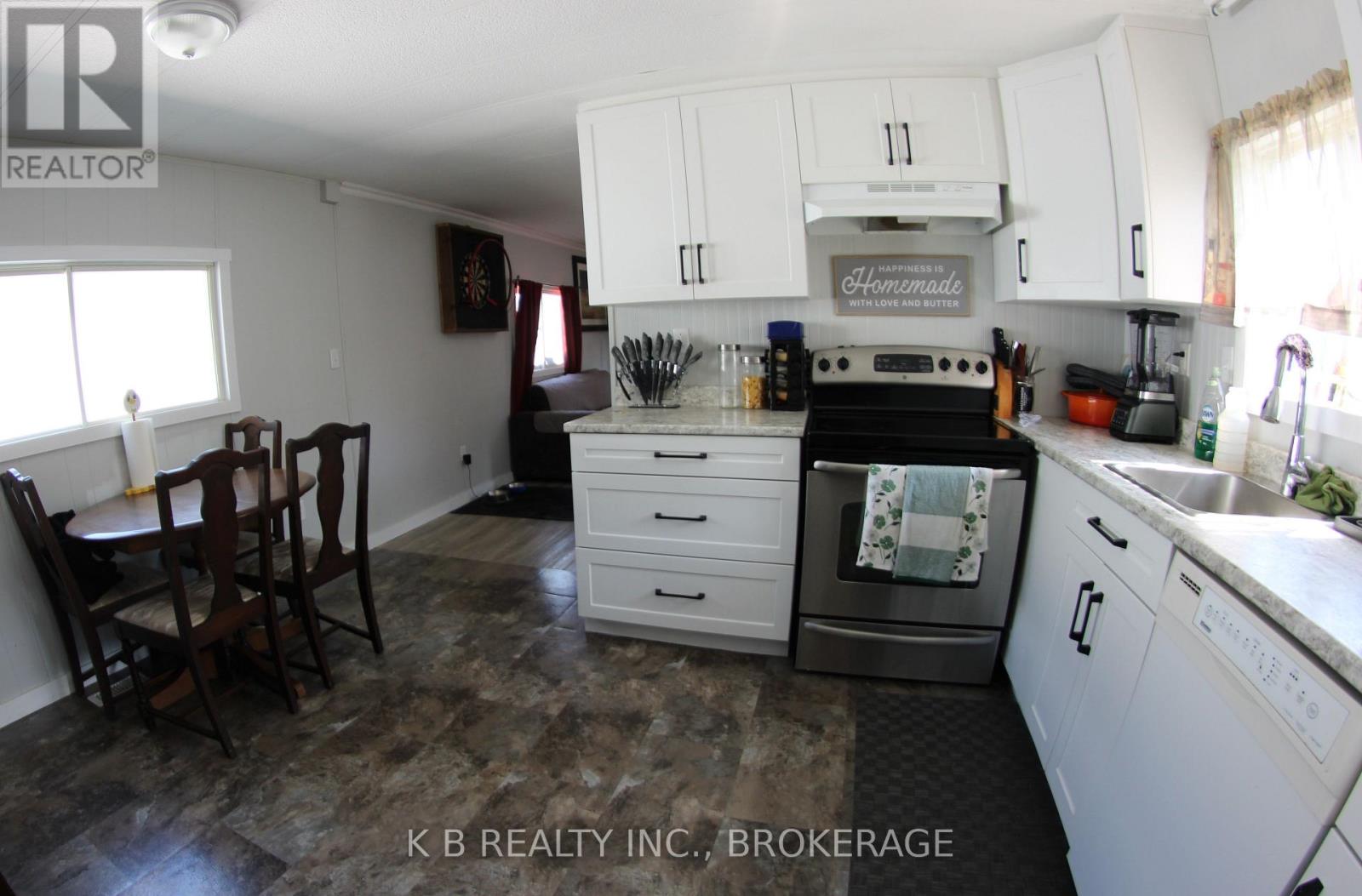 4 Cedar Street W, Greater Napanee, Ontario  K7R 3L1 - Photo 5 - X13569676
