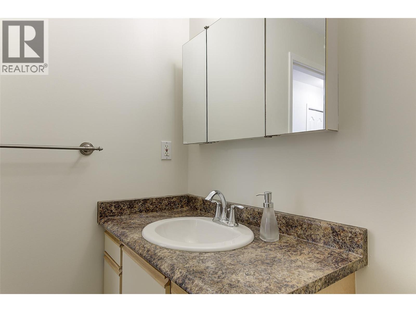 147 Summerhill Place, Kelowna, British Columbia  V1P 1M8 - Photo 38 - 10394712
