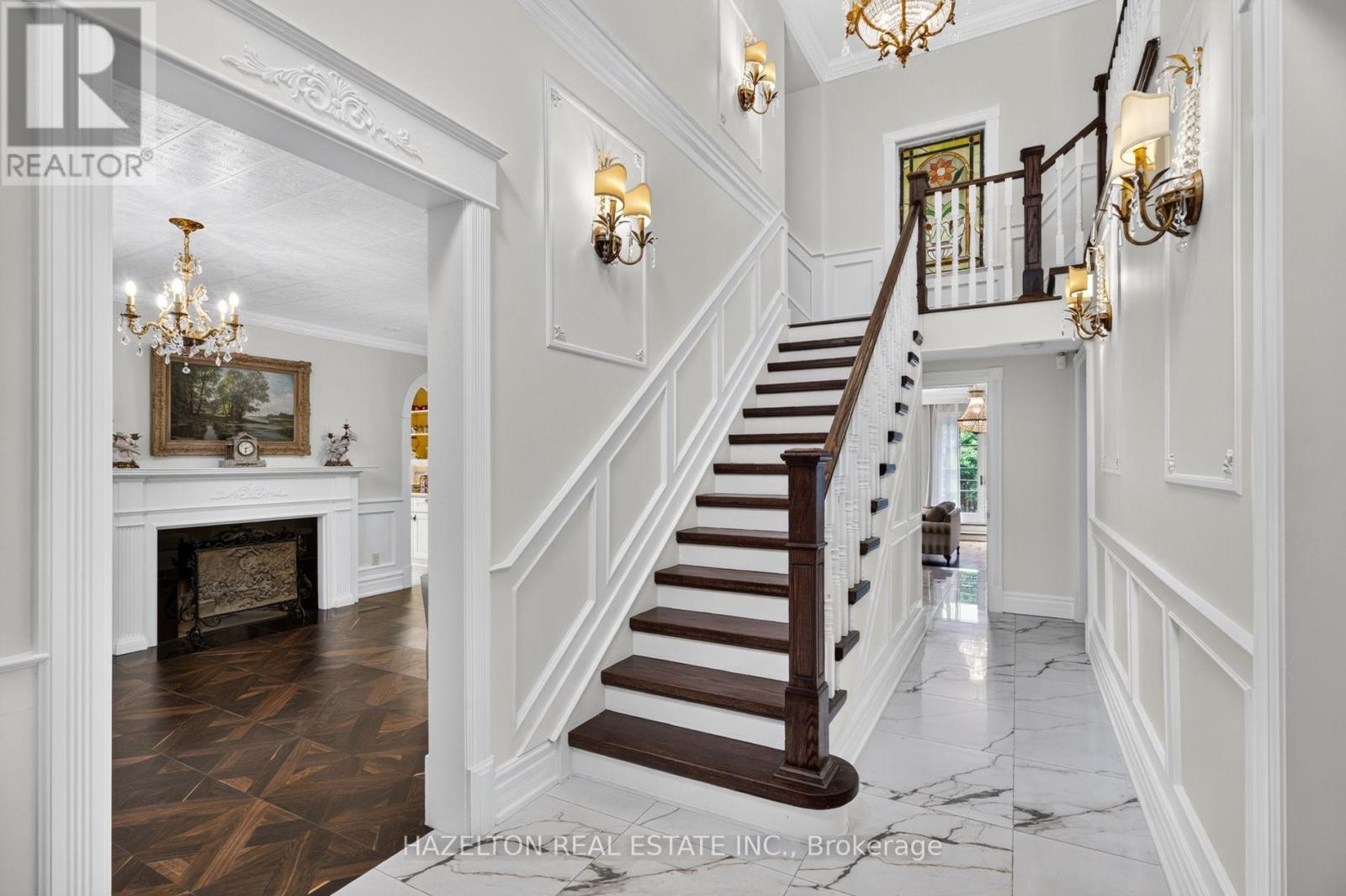 246 Riverside Drive, Toronto, Ontario M6S 4A9 - Photo 4 - W13569642