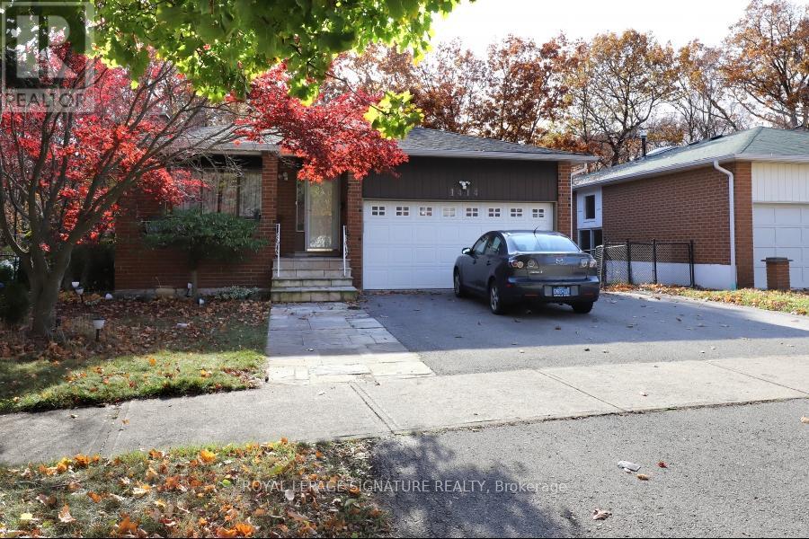 1414 HARMSWORTH SQUARE, Oakville (FA Falgarwood)