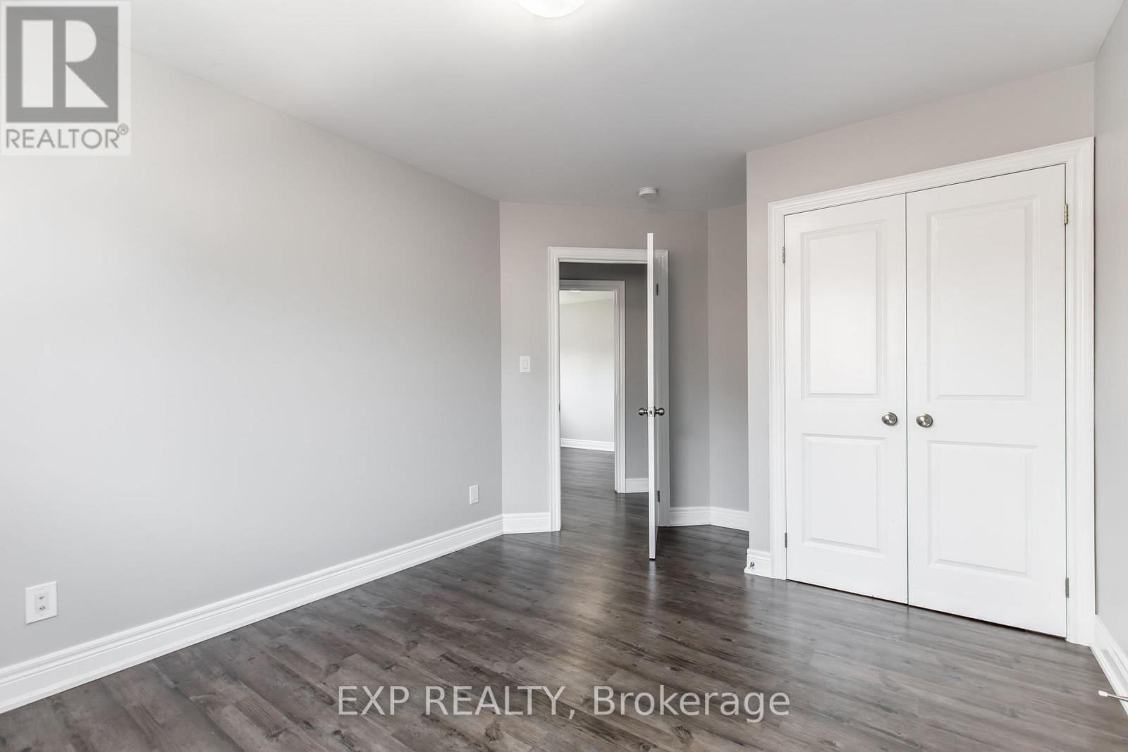 Upper - 11 Donald Avenue, Welland, Ontario L3C 3S9 - Photo 11 - X13569638