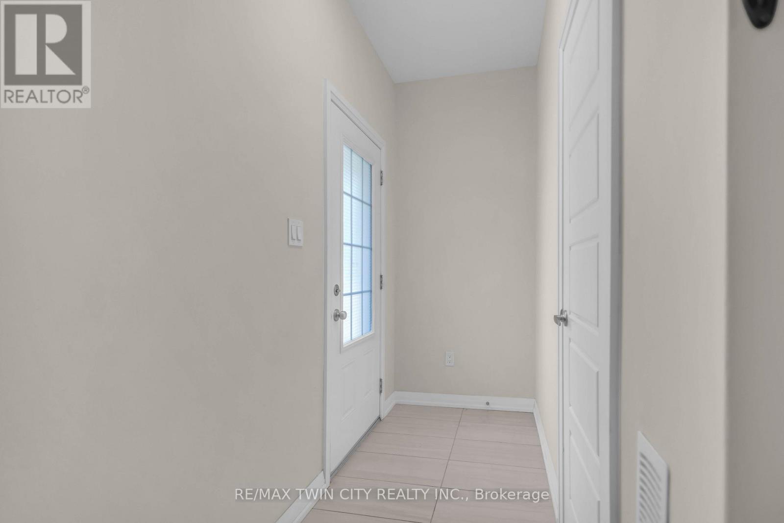 17 - 677 Park Road N, Brantford, Ontario N3R 0C2 - Photo 13 - X13569678