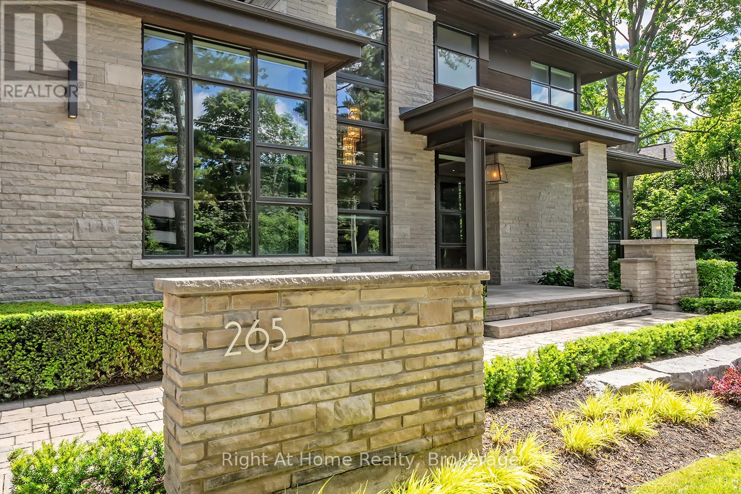 265 Maple Grove Drive W, Oakville, Ontario  L6J 4V6 - Photo 2 - W13569686