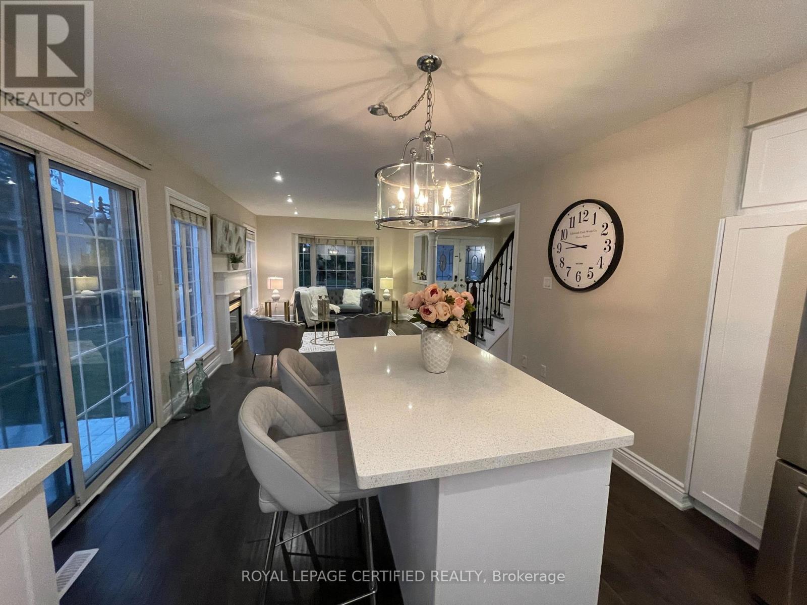 5890 Tampico Way, Mississauga, Ontario  L5M 6Y9 - Photo 10 - W13567458