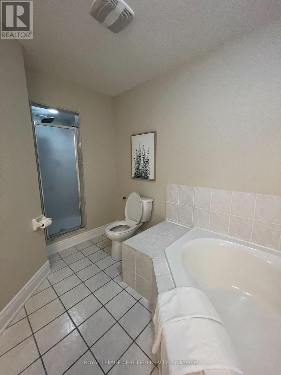 5890 Tampico Way, Mississauga, Ontario  L5M 6Y9 - Photo 38 - W13567458