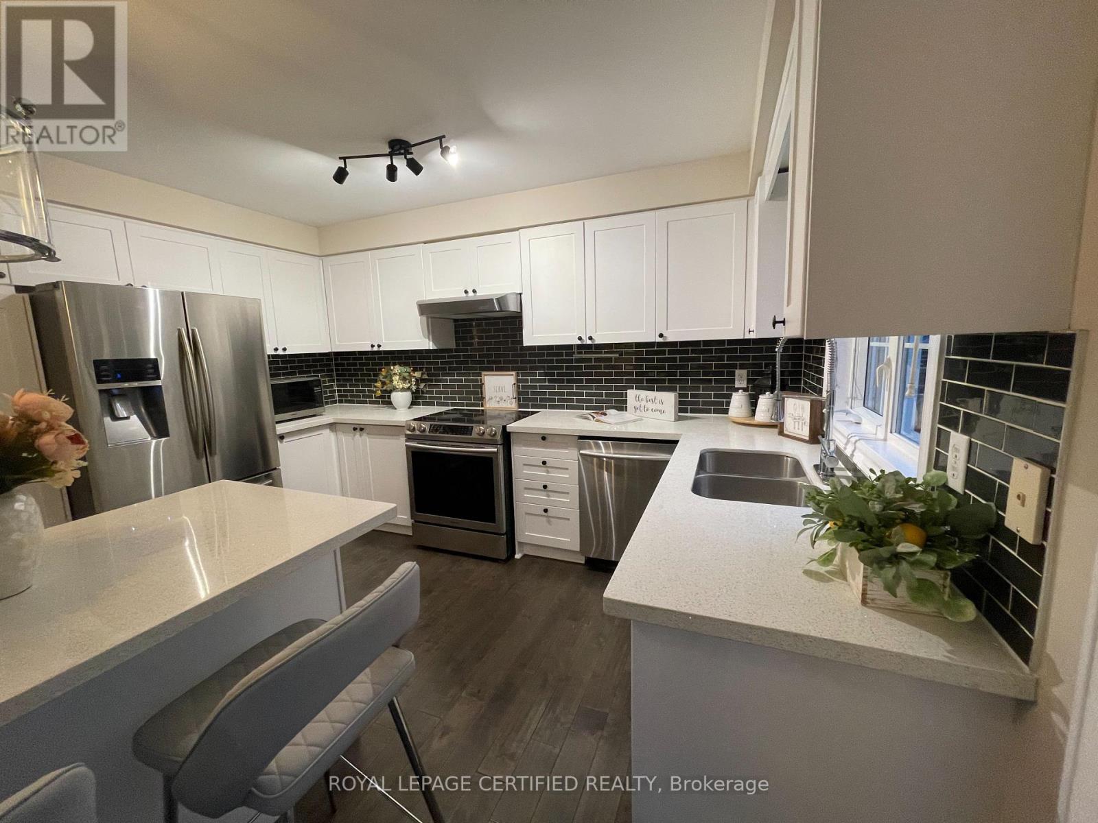 5890 Tampico Way, Mississauga, Ontario  L5M 6Y9 - Photo 8 - W13567458