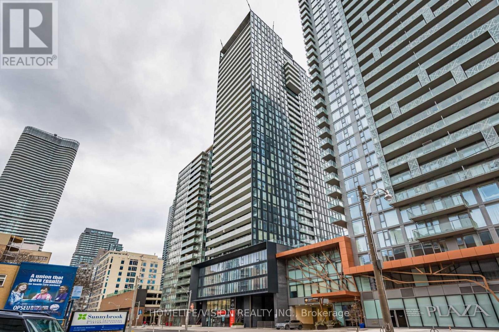 301 - 28 Wellesley Street E, Toronto, Ontario  M4Y 0C4 - Photo 2 - C13569694
