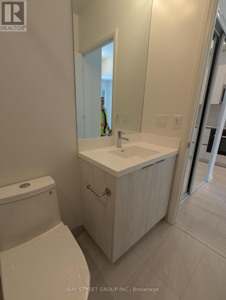 912 - 400 King Street W, Toronto, Ontario  M5V 1K2 - Photo 17 - C13569698