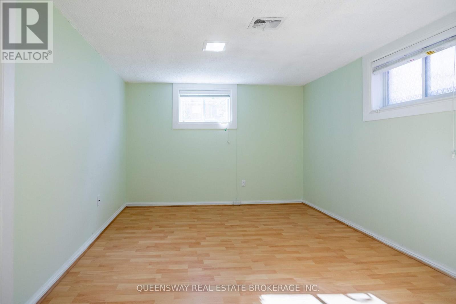 1222 Kipling Avenue, Toronto, Ontario  M9B 3N1 - Photo 11 - W13569682