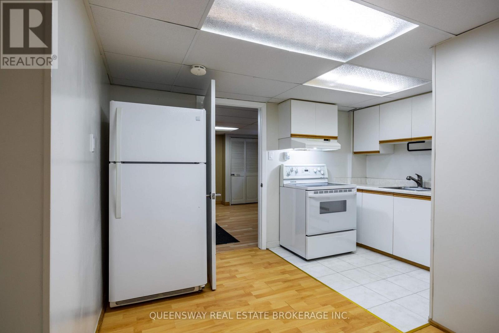1222 Kipling Avenue, Toronto, Ontario  M9B 3N1 - Photo 23 - W13569682