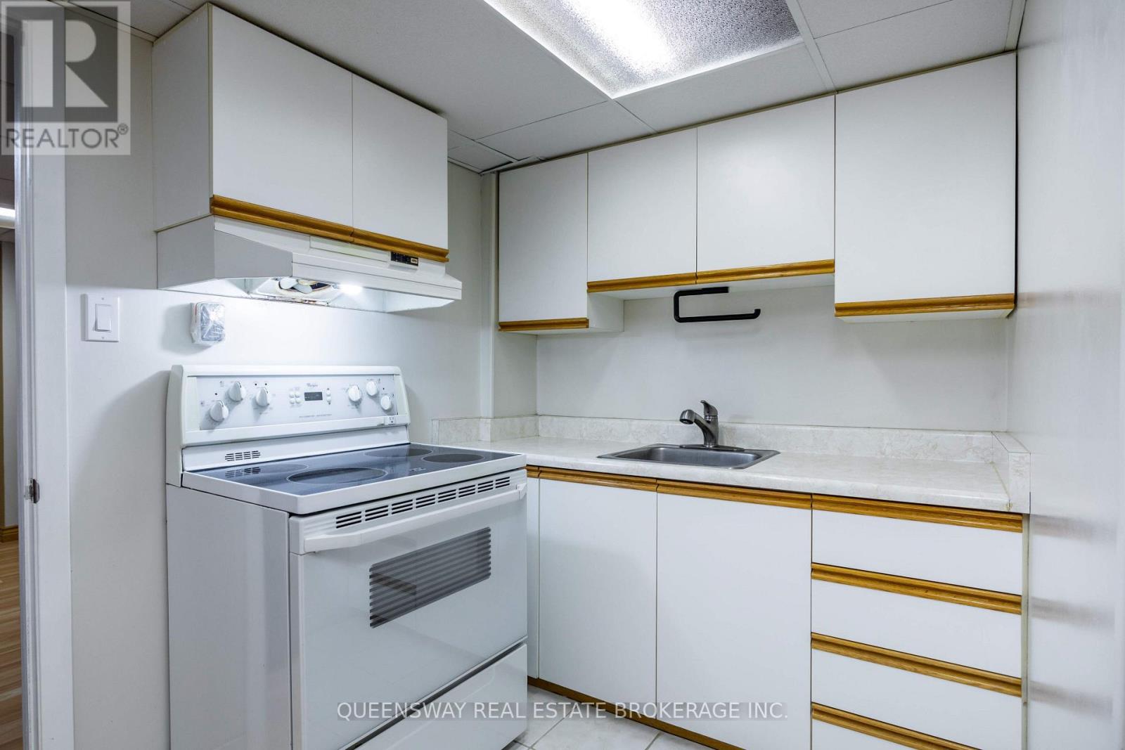 1222 Kipling Avenue, Toronto, Ontario  M9B 3N1 - Photo 24 - W13569682