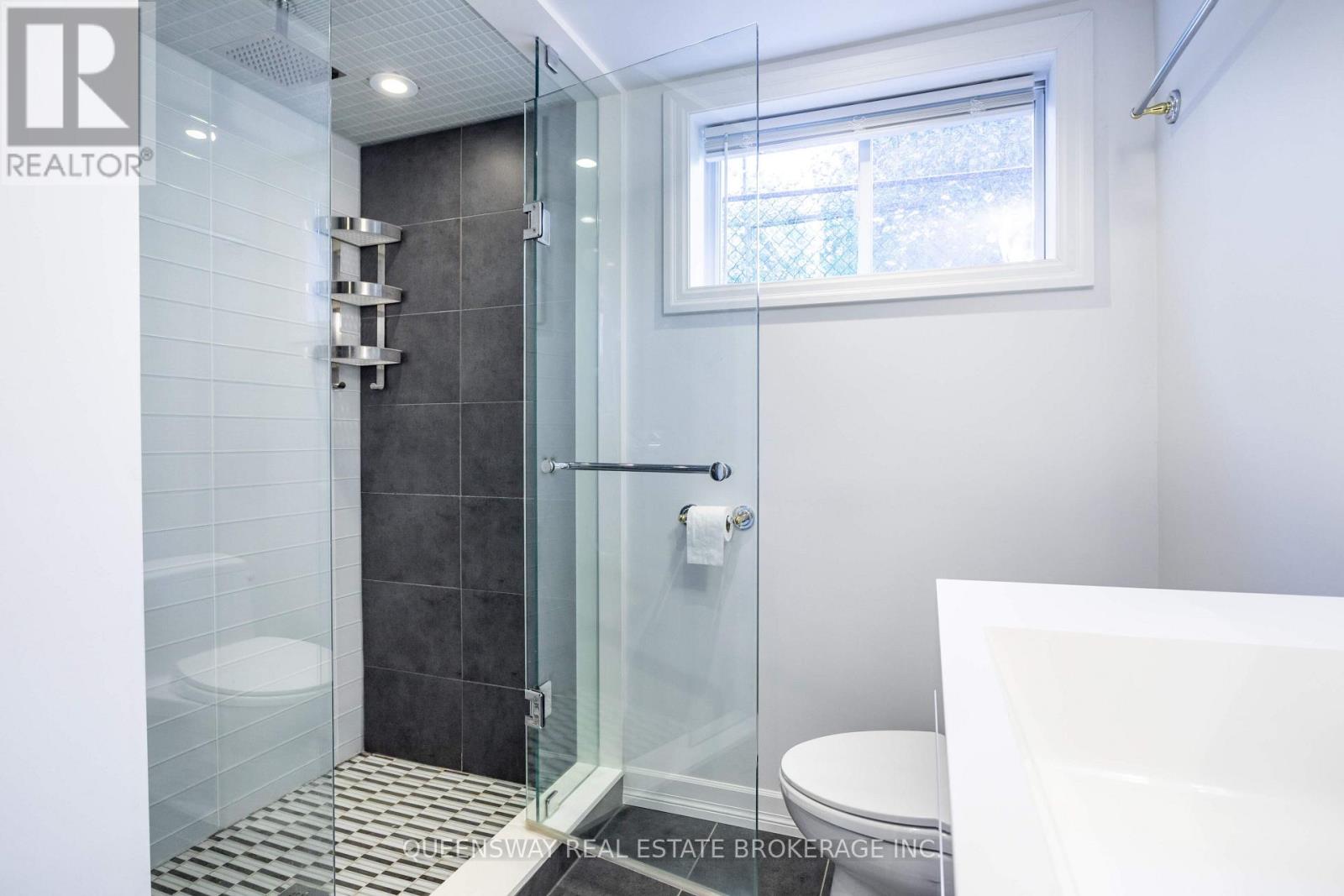 1222 Kipling Avenue, Toronto, Ontario  M9B 3N1 - Photo 3 - W13569682