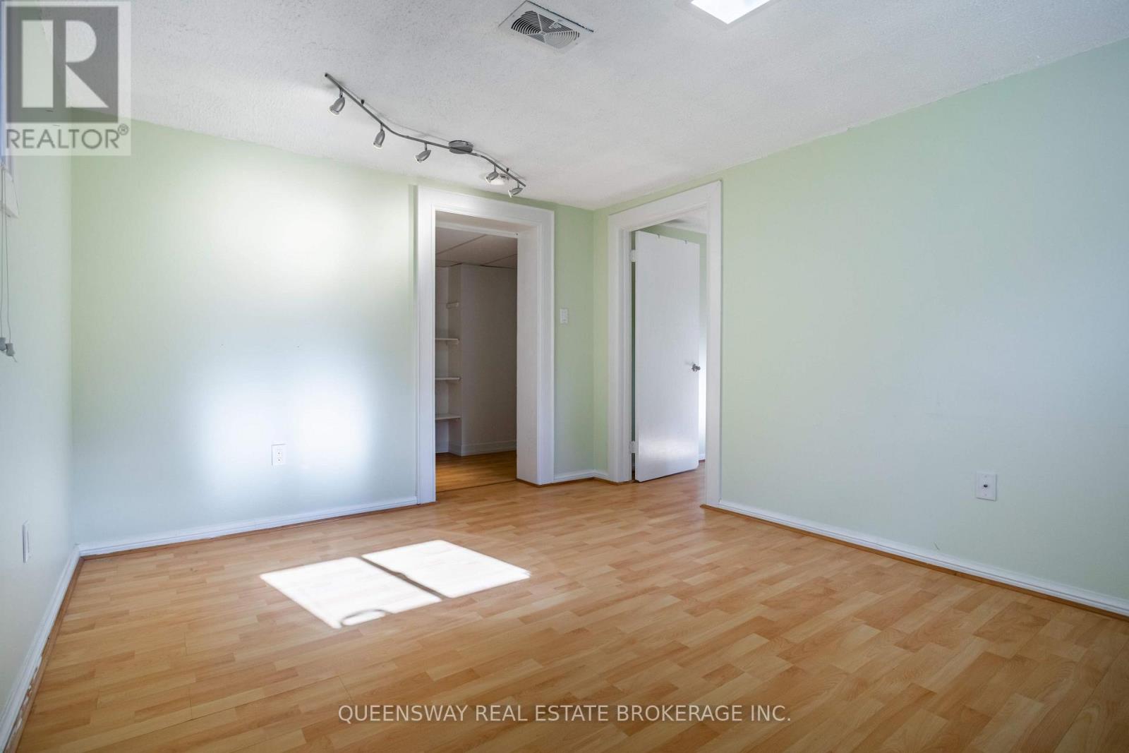 1222 Kipling Avenue, Toronto, Ontario  M9B 3N1 - Photo 9 - W13569682