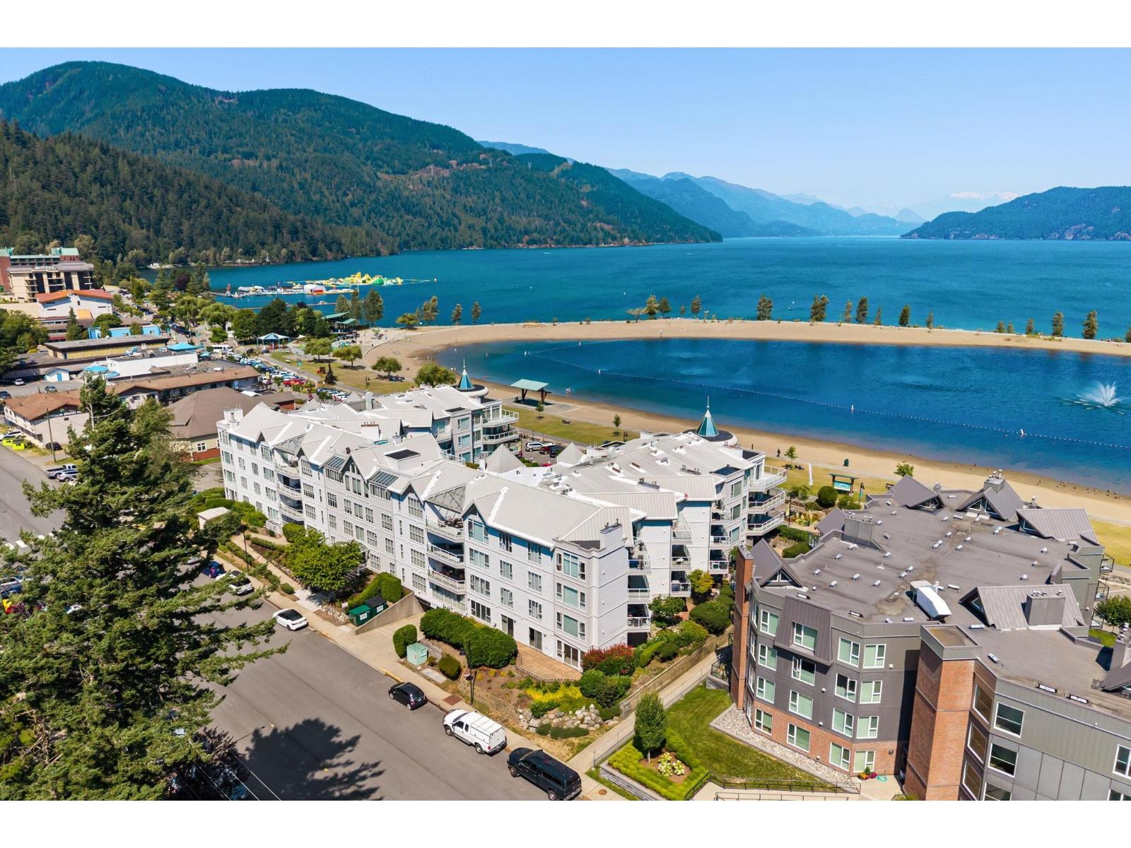 410 328 Esplanade Avenue, Harrison Hot Springs, Harrison Hot Springs, British Columbia  V0M 1K0 - Photo 1 - R3146833