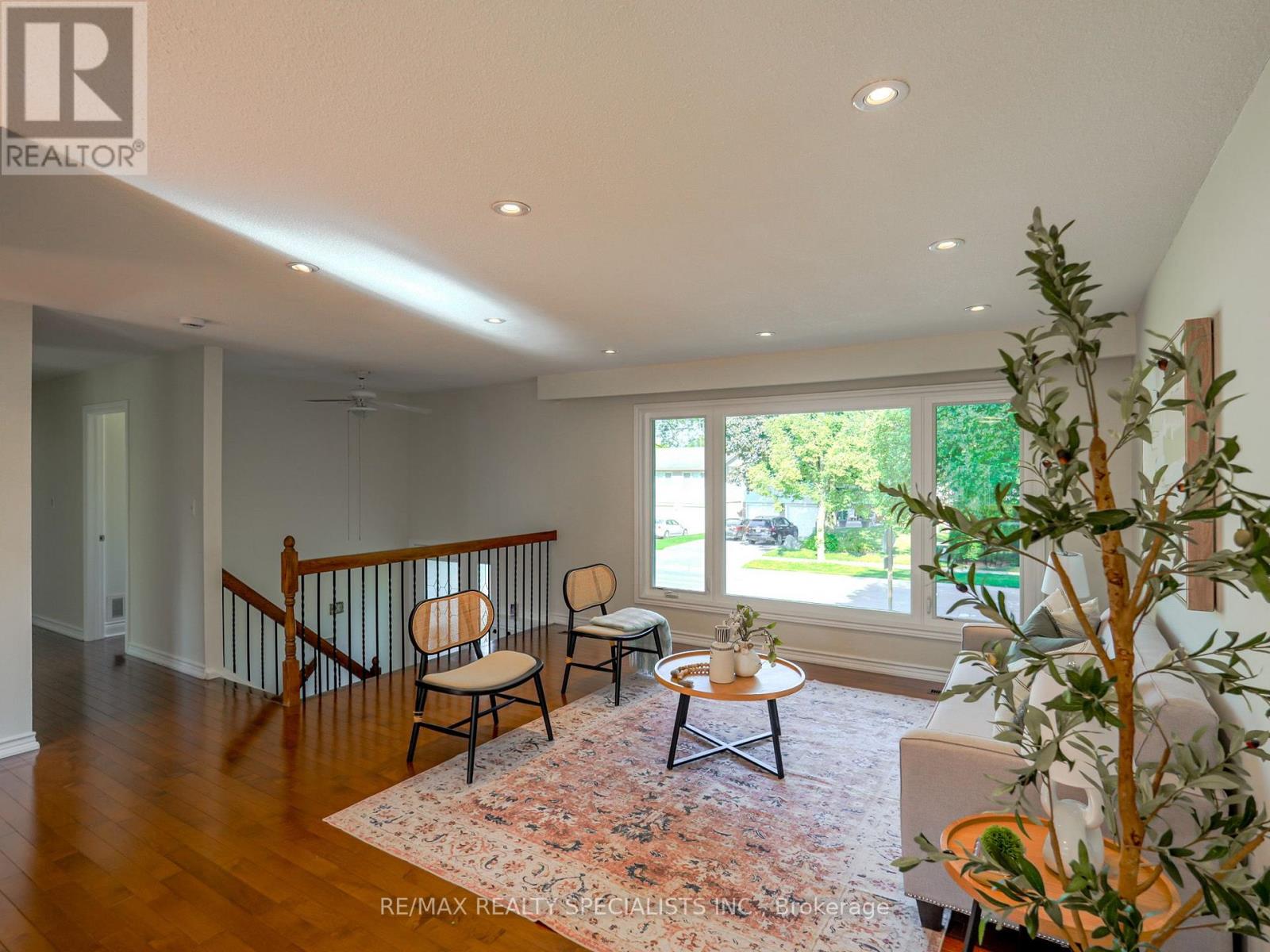 2485 Council Ring Road, Mississauga, Ontario L5L 1E8 - Photo 2 - W13569406