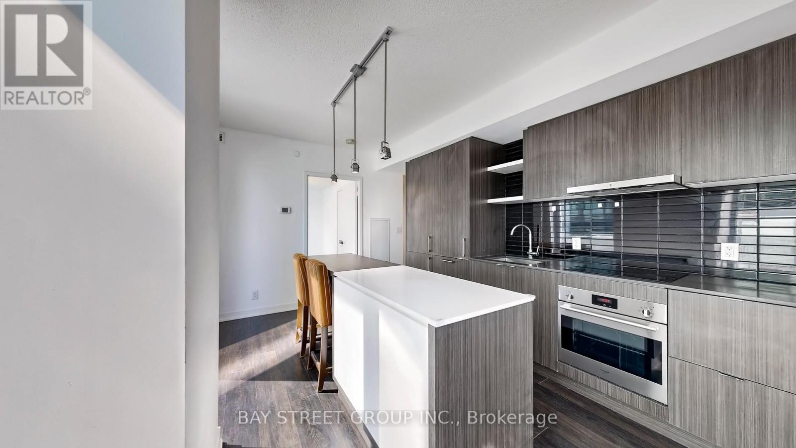 1210 - 100 Harbour Street, Toronto, Ontario  M5J 0B5 - Photo 7 - C13569784