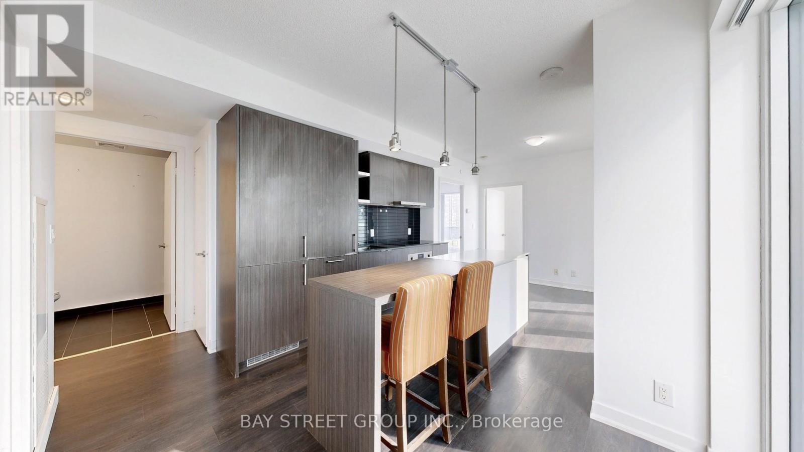 1210 - 100 Harbour Street, Toronto, Ontario  M5J 0B5 - Photo 8 - C13569784