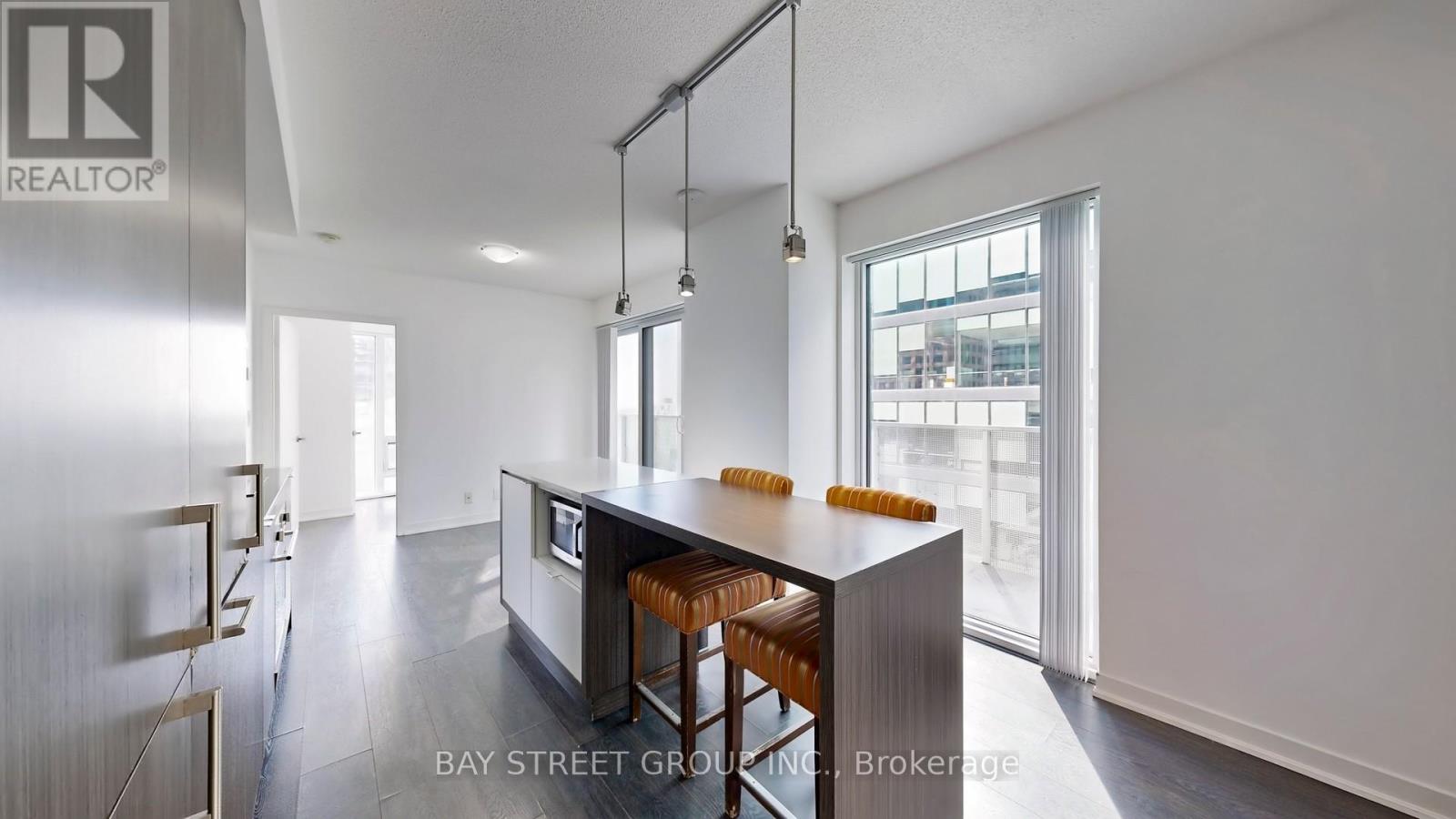 1210 - 100 Harbour Street, Toronto, Ontario  M5J 0B5 - Photo 9 - C13569784