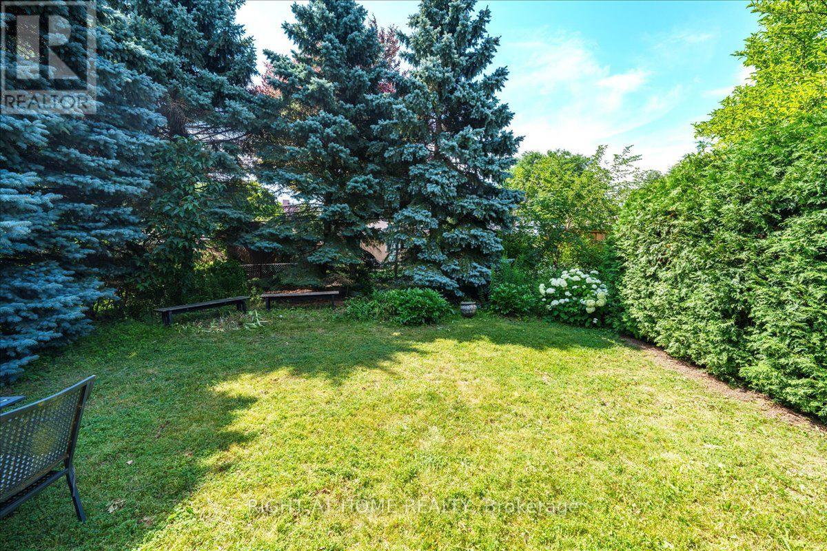 90 Renault Crescent, Toronto, Ontario  M9P 1J6 - Photo 49 - W13569774
