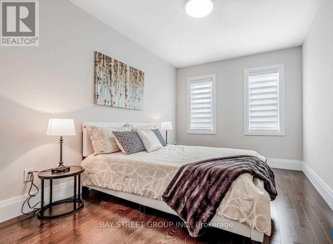 2096 Fiddlers Way, Oakville, Ontario  L6M 0M5 - Photo 28 - W13569786