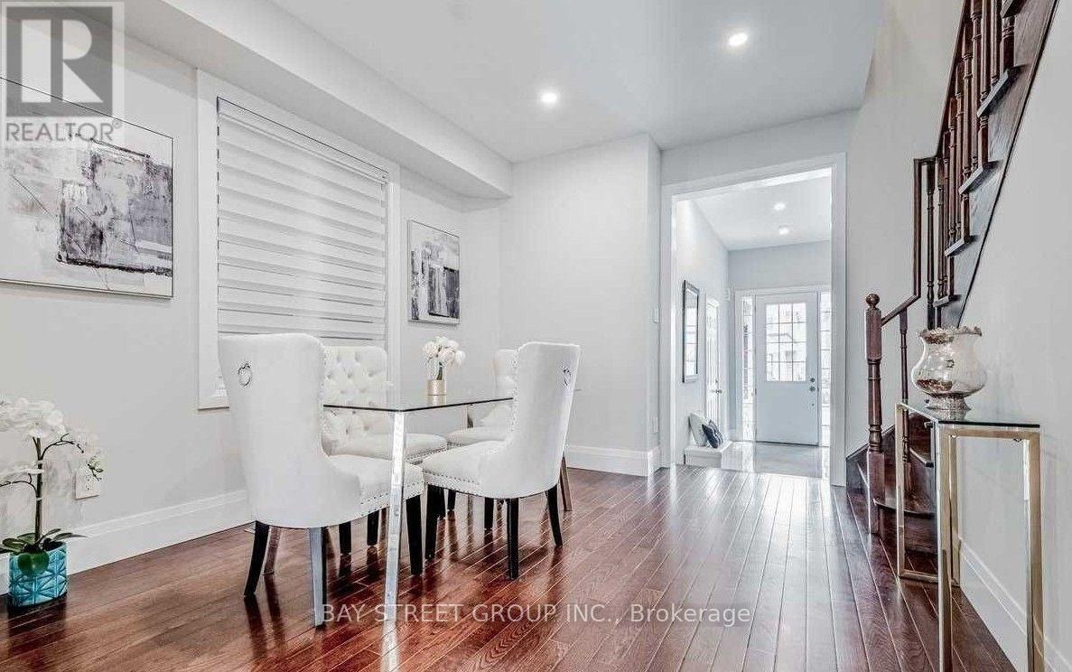 2096 Fiddlers Way, Oakville, Ontario  L6M 0M5 - Photo 8 - W13569786