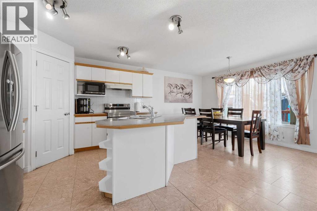 269 Tarington Close NE, Calgary, Alberta  T3J 3Z2 - Photo 5 - A2325779