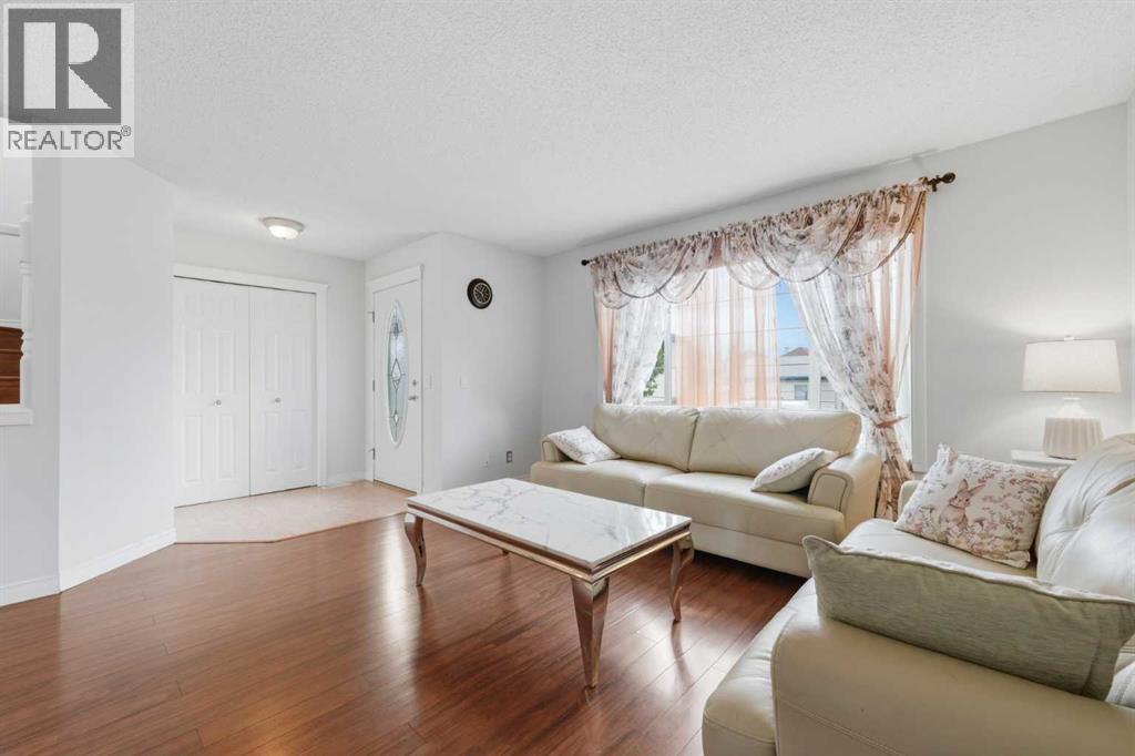 269 Tarington Close NE, Calgary, Alberta  T3J 3Z2 - Photo 3 - A2325779