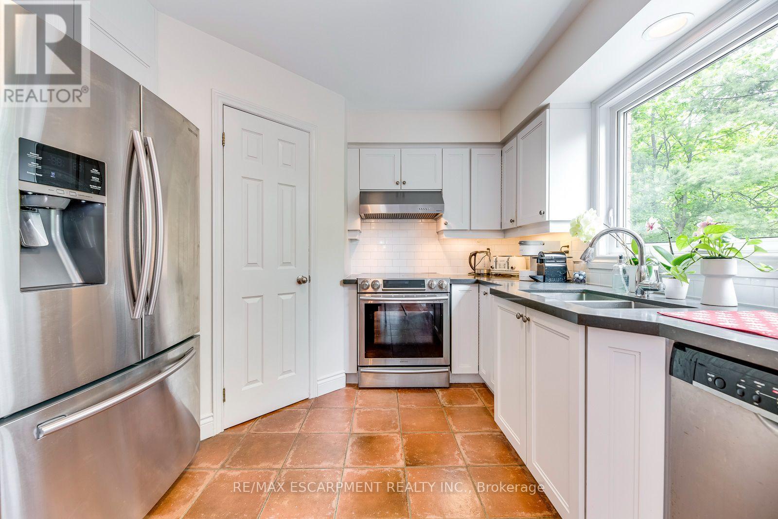 1239 White Lane, Oakville, Ontario  L6M 2T7 - Photo 21 - W13569804