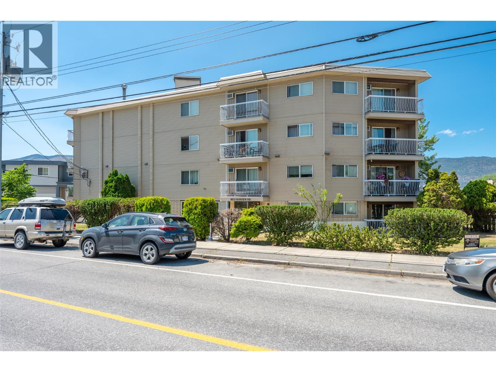 803 FAIRVIEW Road Unit# 306