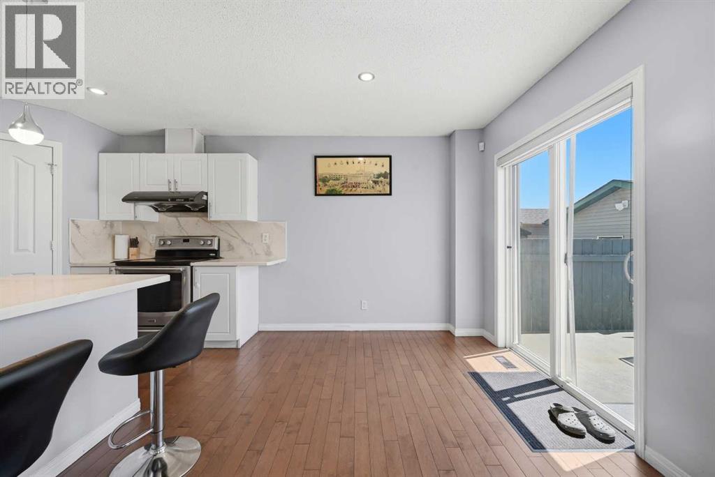 33 Saddlecrest Close NE, Calgary, Alberta  T3J 5B5 - Photo 17 - A2327223