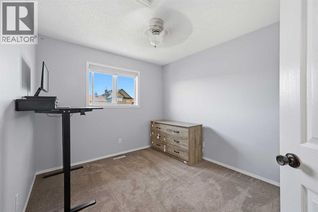 33 Saddlecrest Close NE, Calgary, Alberta  T3J 5B5 - Photo 23 - A2327223