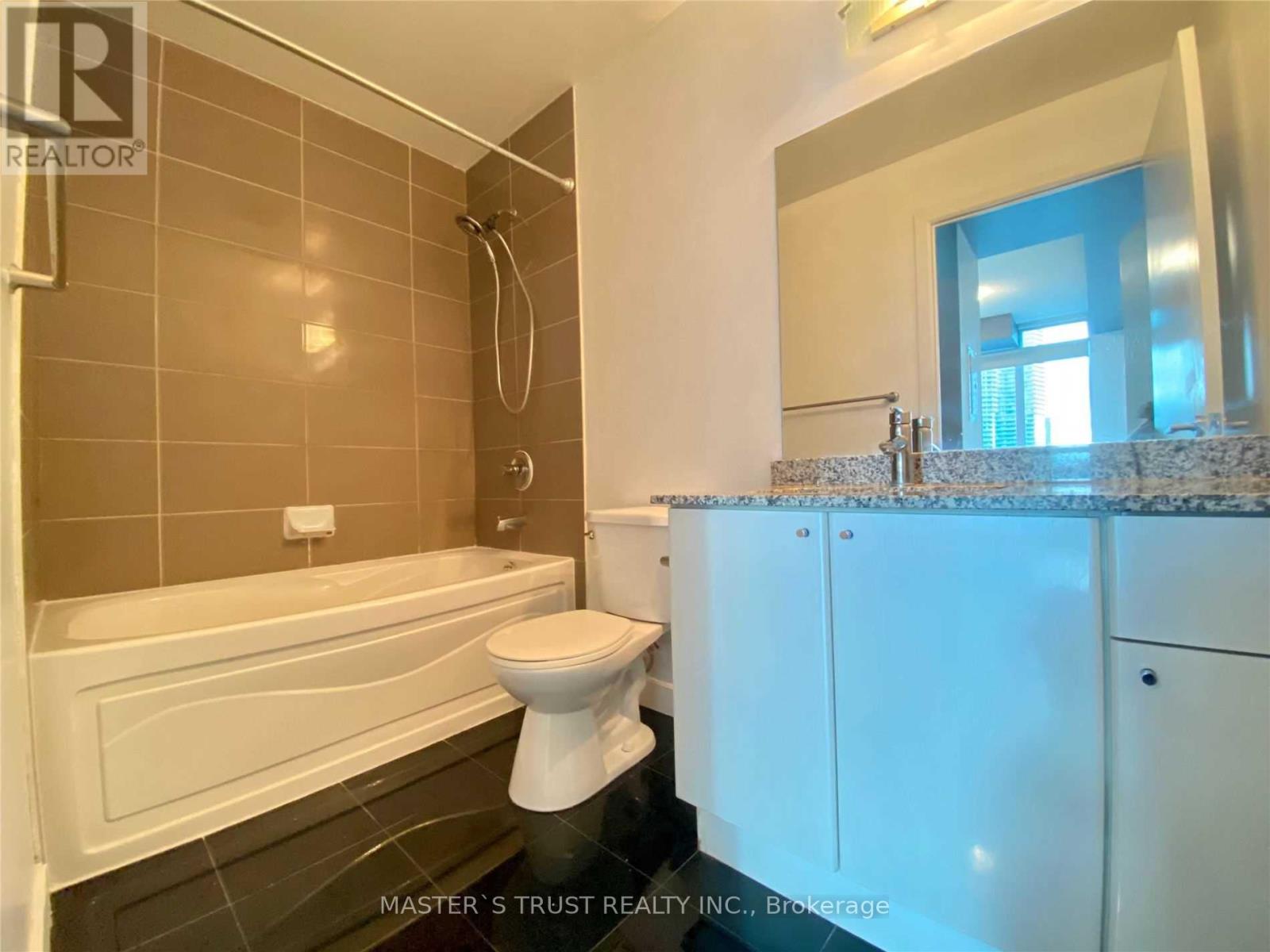 3211 - 18 Harbour Street, Toronto, Ontario  M5J 2Z6 - Photo 17 - C13569818