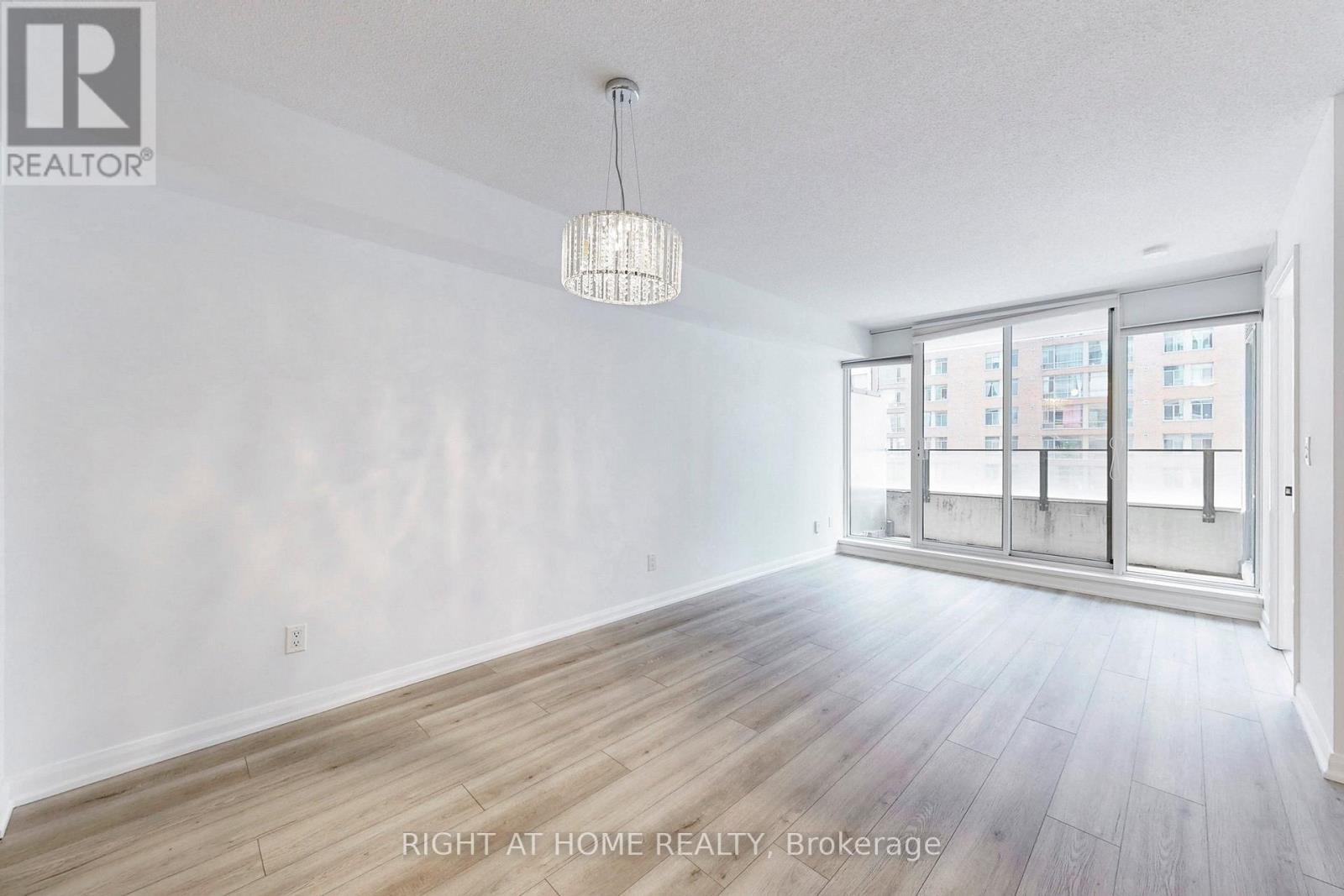 818 - 111 Elizabeth Street, Toronto, Ontario  M5G 1P7 - Photo 10 - C13569820