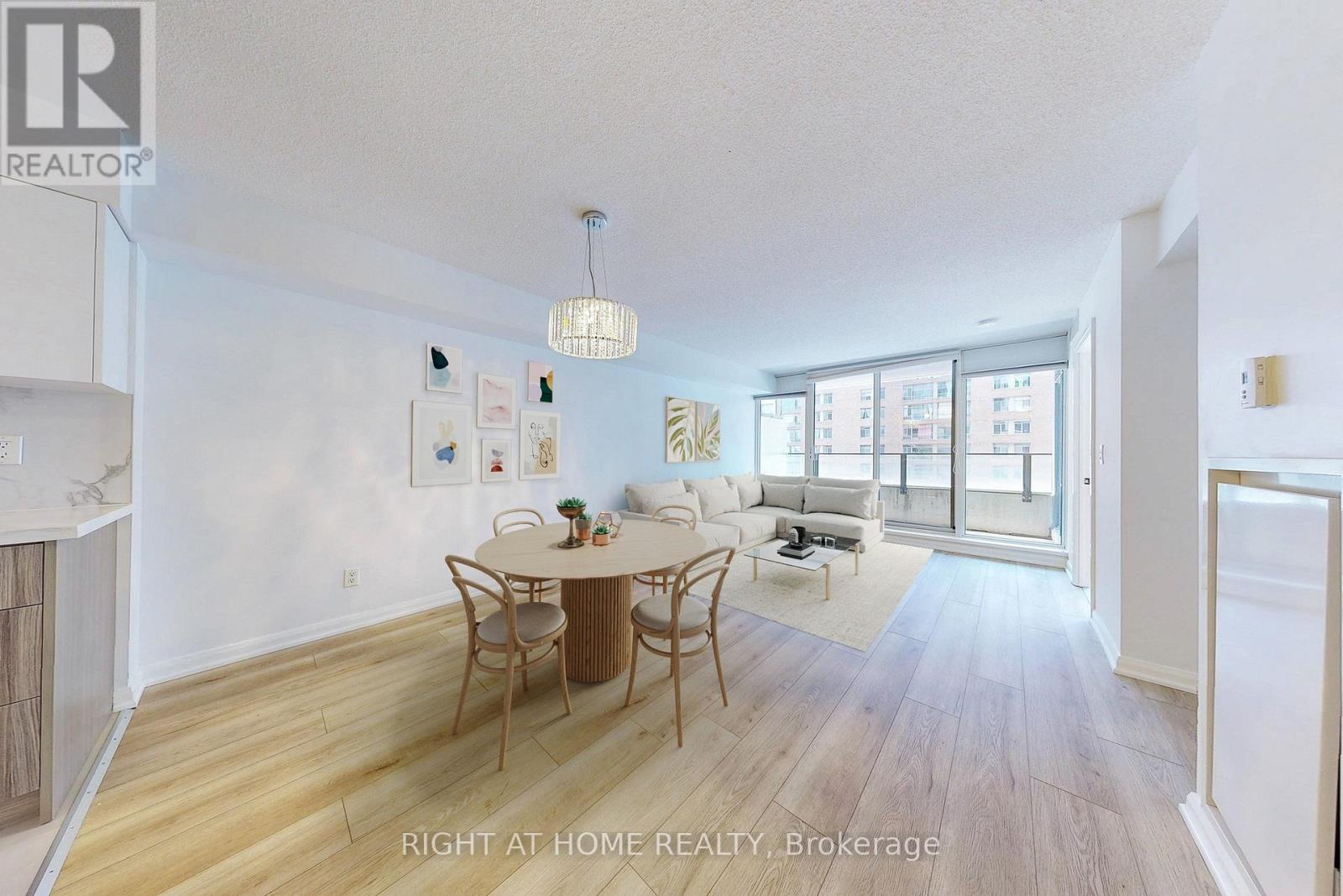 818 - 111 Elizabeth Street, Toronto, Ontario  M5G 1P7 - Photo 2 - C13569820