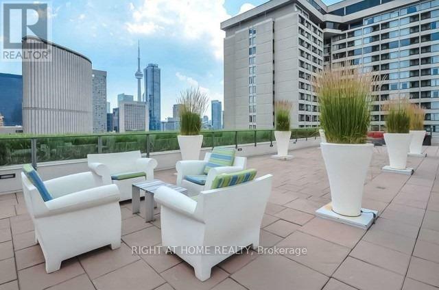 818 - 111 Elizabeth Street, Toronto, Ontario  M5G 1P7 - Photo 37 - C13569820