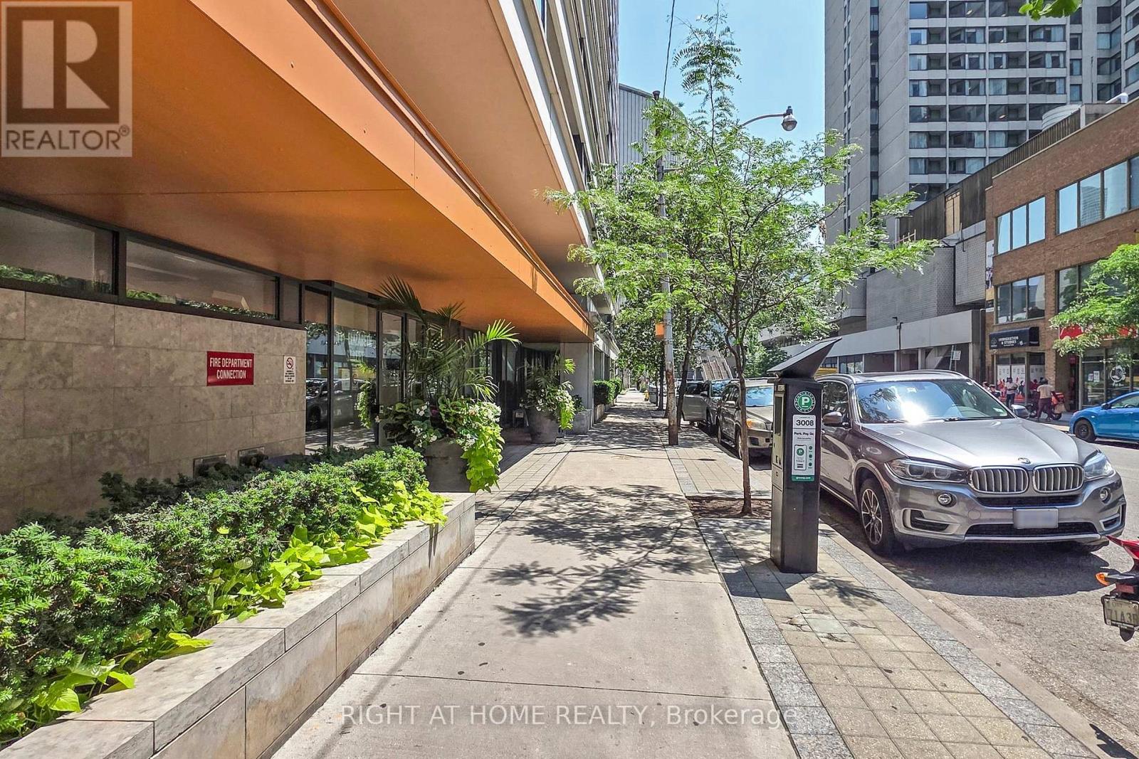 818 - 111 Elizabeth Street, Toronto, Ontario  M5G 1P7 - Photo 40 - C13569820