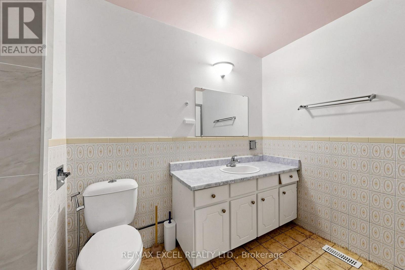 216 Shawnee Circle, Toronto, Ontario  M2H 2Y4 - Photo 33 - C13569824