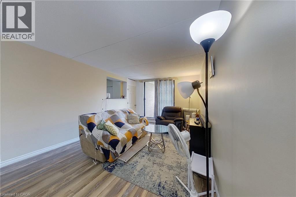 65 N Silvercreek Parkway N Unit# 301, Guelph, Ontario  N1H 7R9 - Photo 4 - 40847487