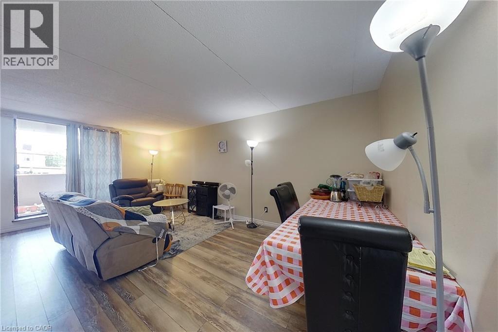65 N Silvercreek Parkway N Unit# 301, Guelph, Ontario  N1H 7R9 - Photo 5 - 40847487