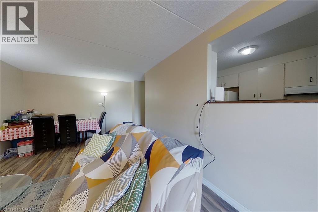 65 N Silvercreek Parkway N Unit# 301, Guelph, Ontario  N1H 7R9 - Photo 8 - 40847487