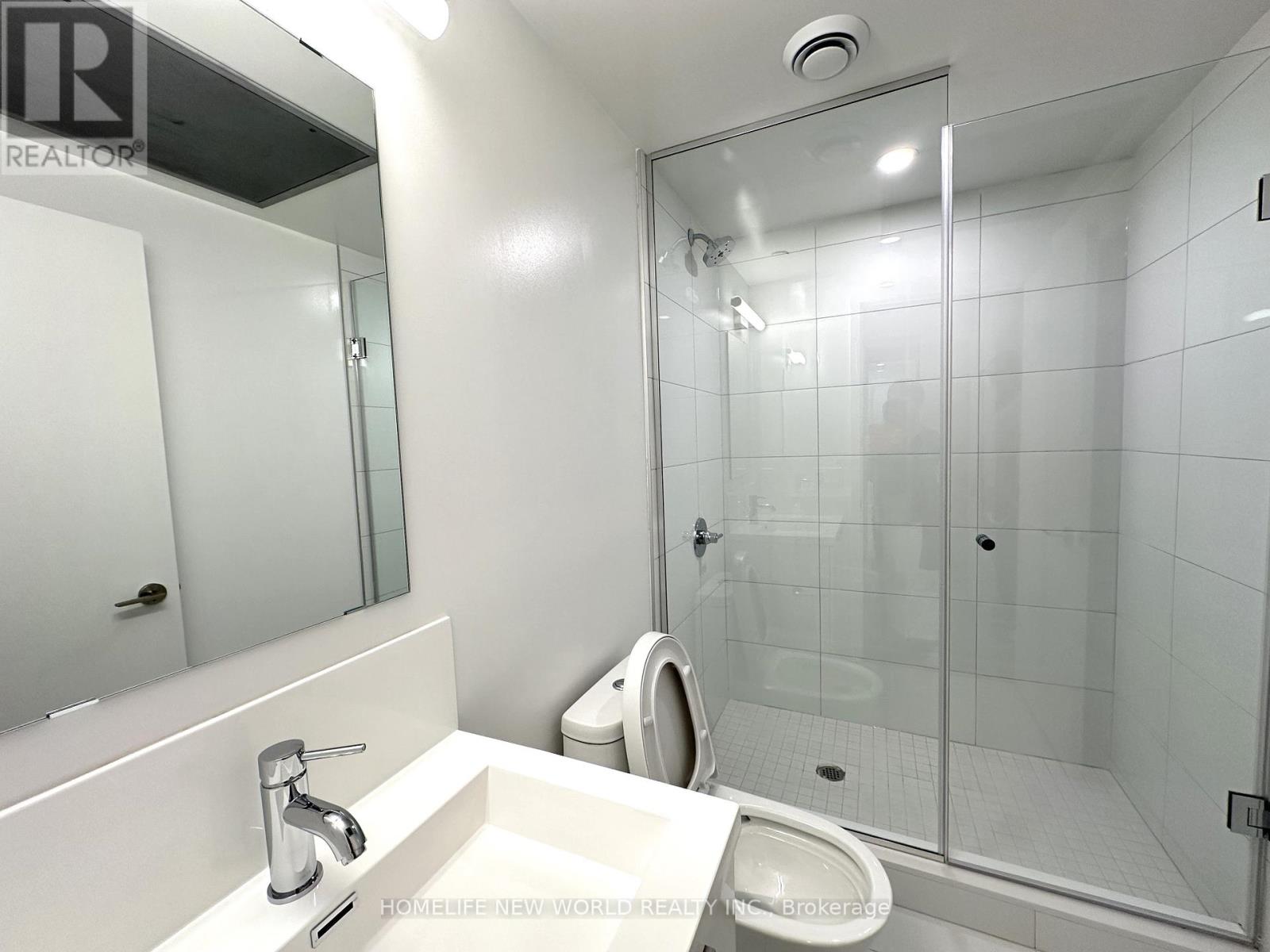 916 - 121 St Patrick Street, Toronto, Ontario  M5T 3C1 - Photo 3 - C13569902